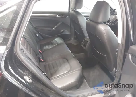 2017 Volkswagen Passat V6 Sel Premium z USA, uszkodzony, nr VIN 1VWCM7A37HC084991